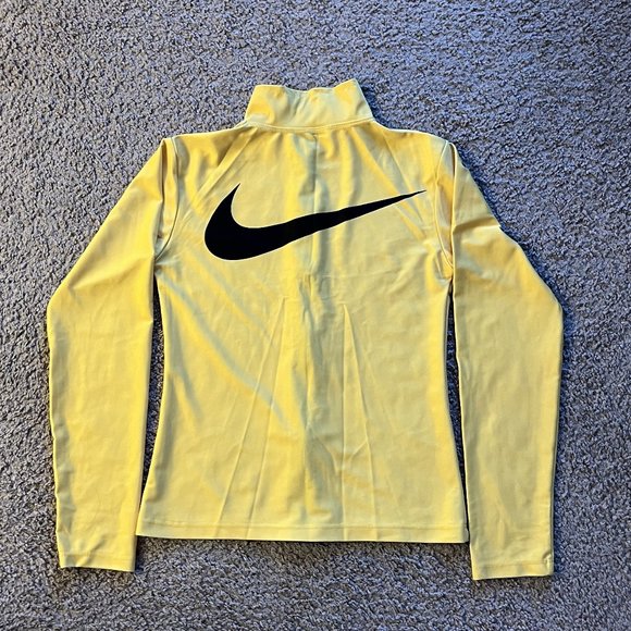 Yellow jacket - Picture 7 of 8